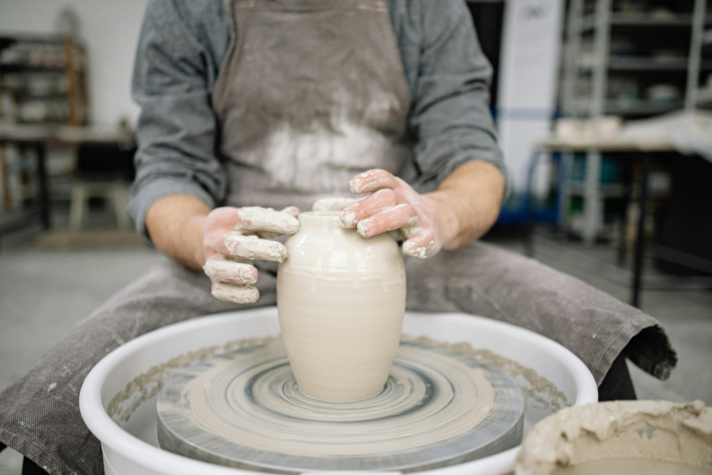 throwing a vase on pottery wheel san diego